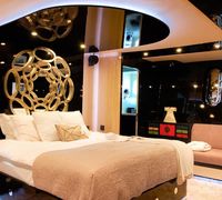 32m VBG Luxury Yacht with Crew! - picture 8