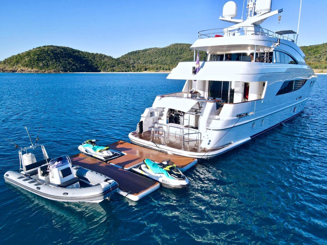 42m Gulf Craft Luxury Yacht! - fotka 2