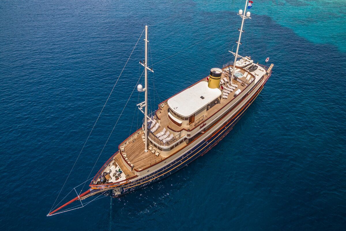 50m Lux-Cruiser with 19 Cabins! - image 1