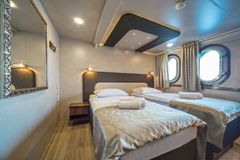 50m Lux-Cruiser with 19 Cabins! - imagem 9