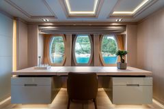 51m Amels Luxury Yacht! - zdjęcie 7