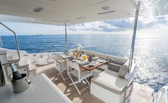 Azimut 74 with Fly Luxury Yacht! - resim 4