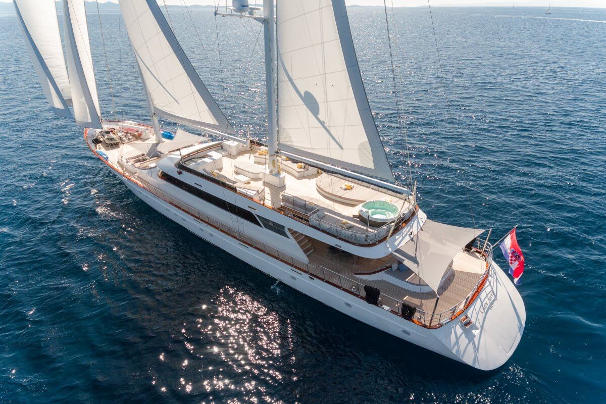 Croatia Sailing Yacht 50 mt