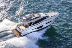 Ferretti Yachts 500 - фото 1