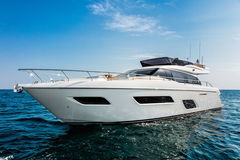 Ferretti Yachts 550 - Bild 2