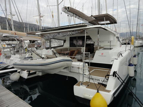 Fountaine Pajot Lucia 40 Owner Version