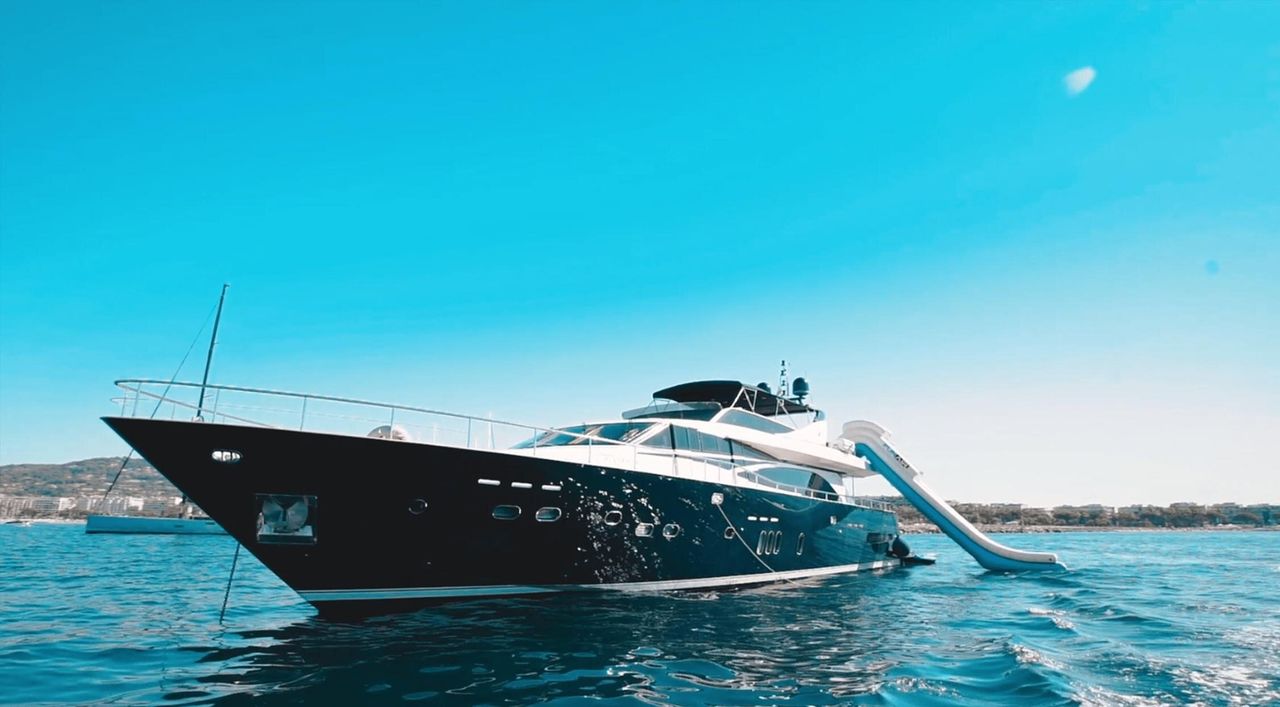 Guy Couach 30m Luxury Yacht! - фото 2