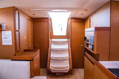Jeanneau Sun Odyssey 490 5 Cabins - picture 10