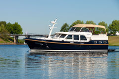 Linssen Grand Sturdy 40.0 AC - picture 1