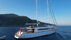 Luxury Sailing Yacht Queen Of Ma - resim 1