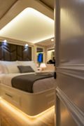 Luxury Sailing Yacht Queen Of Ma - immagine 6