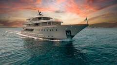 NEW Lux-Mini Cruiser with 18 Cabins for 36 Guests! - imagen 1