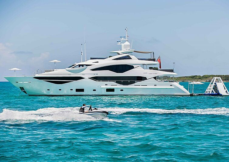 NEW Sunseeker 131 Luxury Yacht - foto 2