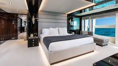 NEW Sunseeker 131 Luxury Yacht - resim 9
