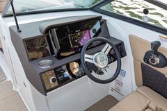 Sea Ray SDX 270 - picture 8