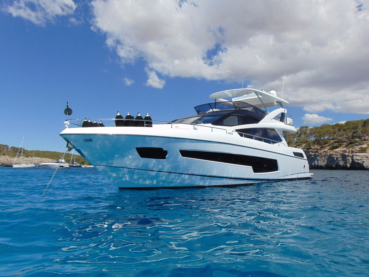 Sunseeker 75 - picture 1