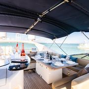 Sunseeker 82 with Fly! - resim 3