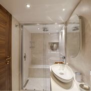 Ultra-luxury Motor Yacht - picture 7